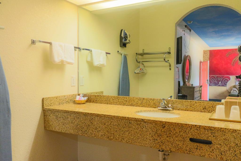 The Symphony Inn & Suites Houston Værelse billede